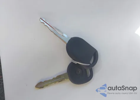 2004 Chevrolet Silverado 1500 из США, поврежденный, VIN 1GCEC14V44Z295906